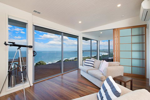 Seafarers Getaway - Accommodation Newcastle 0