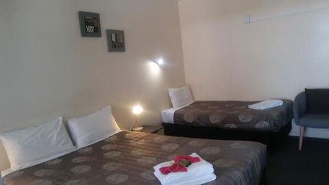 Shady Rest Motel - Accommodation Newcastle 3