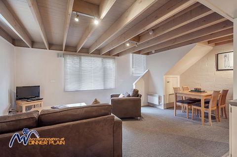 Shiraz - Accommodation Newcastle 0