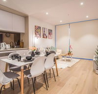 Simple  Cozy APT Haymarket CBD balcony views - Accommodation Newcastle