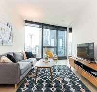 Skyscraper Apartment with Floor to Ceiling Views - Accommodation Newcastle