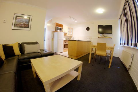 Snow Ski Apartments 09 - Accommodation Newcastle 2