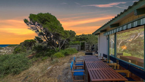 Socks 'n' Sandals - 34 Riverview Drive - Accommodation Newcastle 0