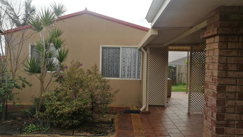 South Lake One Bedroom Villa - Accommodation Newcastle 2