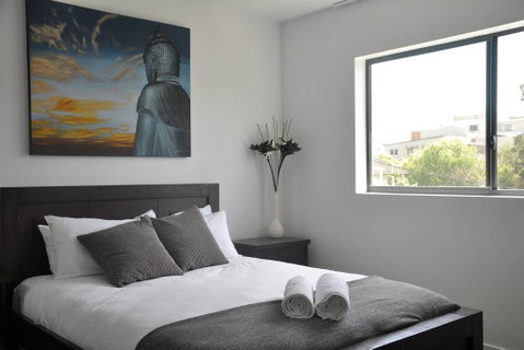 Spacious 2 Bed 2 Bath Unit - LUMA APARTMENTS - Accommodation Newcastle 0