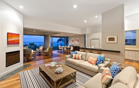 Spacious With Surf Views, Sunshine Beach - Accommodation Newcastle 2