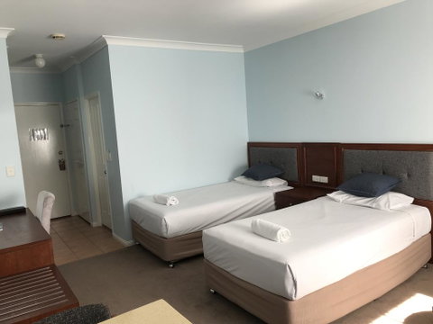 Springwood Motor Inn - Accommodation Newcastle 1