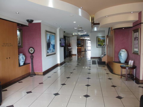Springwood Tower Apartment Hotel - Accommodation Newcastle 2