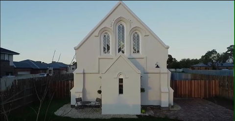 St James Converted Church - Accommodation Newcastle 2