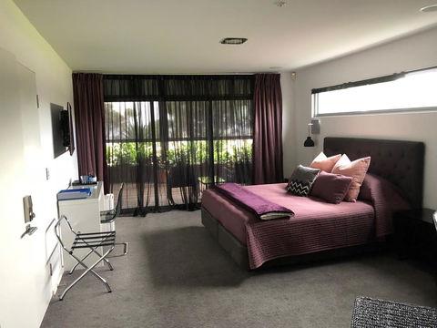 Starhaven Retreat - Accommodation Newcastle 2