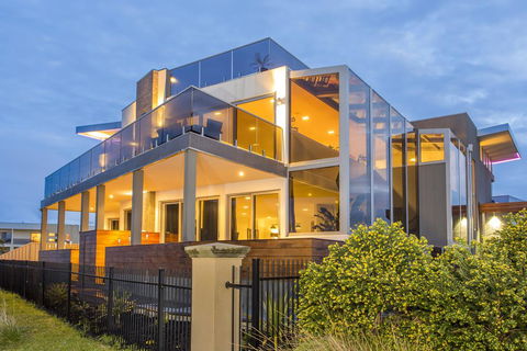 Starhaven Retreat - Accommodation Newcastle 0