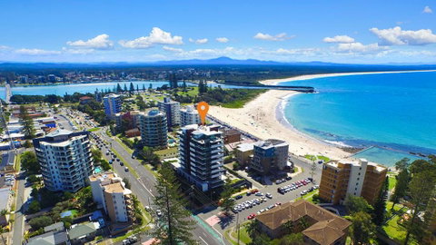 Strand Beachside 502 - Accommodation Newcastle 0