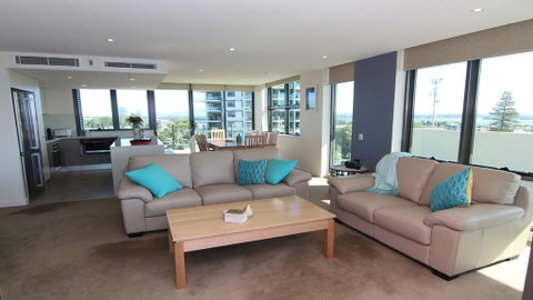 Strand Beachside 701 - Accommodation Newcastle 2