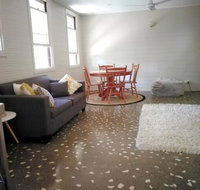 Stranded Nowhere to Stay Sanitised Apartment Sleeps 4 Netflix Wifi Pool - Accommodation Newcastle