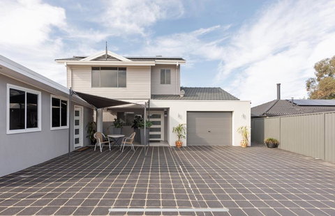 Studio Vues - Accommodation Newcastle 3