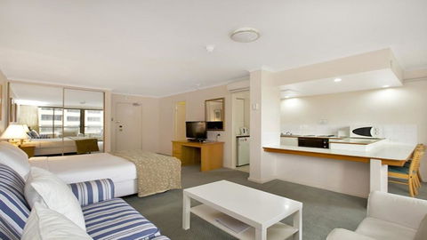 Studio With Balcony At College St - Accommodation Newcastle 0
