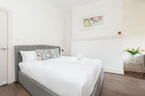 STUNNING SYDNEY HOME 9 - Accommodation Newcastle 2