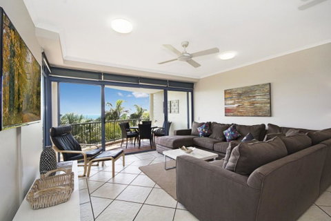 Stunning Views Great Location Sunshine Beach! - Unit 1 Vista Pacific 12 Bryan Street - Accommodation Newcastle 3