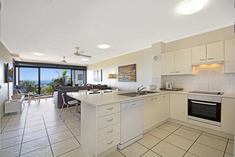 Stunning Views Great Location Sunshine Beach! - Unit 1 Vista Pacific 12 Bryan Street - Accommodation Newcastle 2