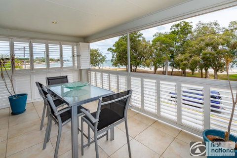 Stunning Waterfront Home With Pool - Sylvan Beach Esp, Bellara - Accommodation Newcastle 1
