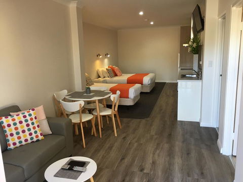 Sturt Motel - Accommodation Newcastle 0