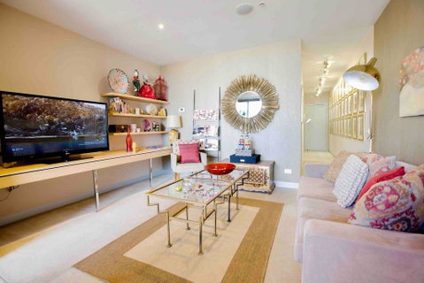 Stylish 1 Bedroom Apartment Amazing City Views - Accommodation Newcastle 2
