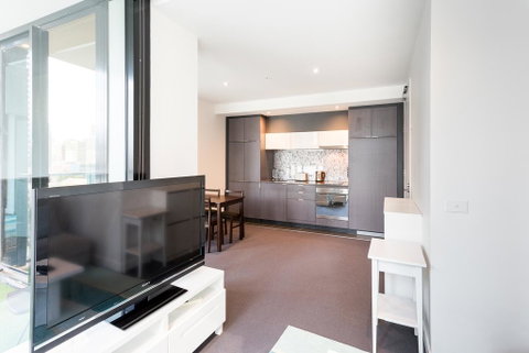 Stylish 1BR Apartment In Southbank - Accommodation Newcastle 2