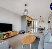 STYLISH CAMPERDOWN APARTMENT and PARKING INC - Accommodation Newcastle