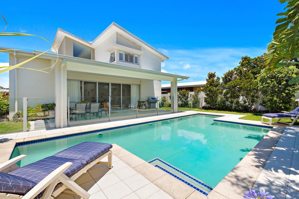 Casuarina Beach NSW Accommodation Newcastle