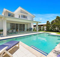 Summer Beach House on Tallows Avenue Kingscliff - Accommodation Newcastle