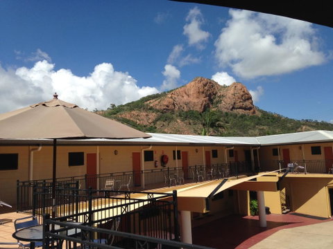 Summit Motel - Accommodation Newcastle 2