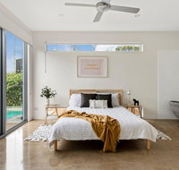 Sundays Beach House - Accommodation Newcastle