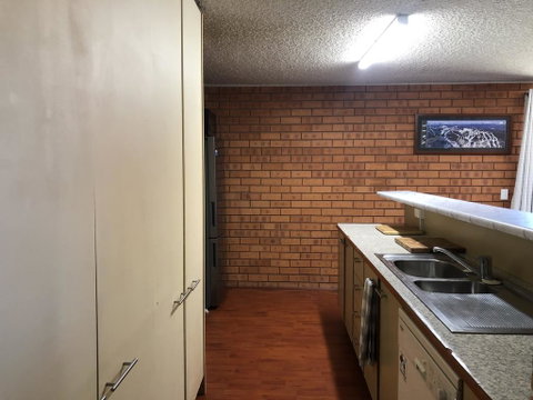 Sunrise 5 - Accommodation Newcastle 3