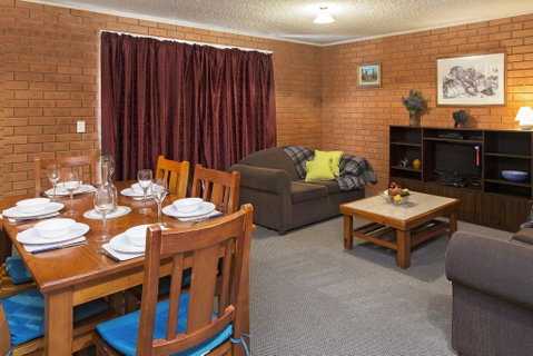 Sunrise 9 - Accommodation Newcastle 1