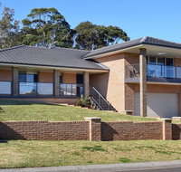 Sunset over Neptune - pet friendly 5 min to beach - Accommodation Newcastle