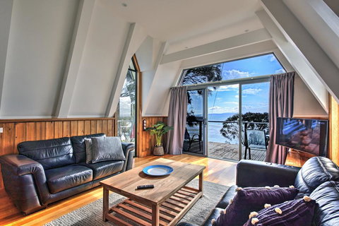 Sunsets - Accommodation Newcastle 0