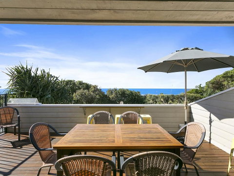 Sunshine Beach Serenity And Pet Friendly ! 9 Seaview Terrace, Sunshine Beach, QLD 4567 - Accommodation Newcastle 0