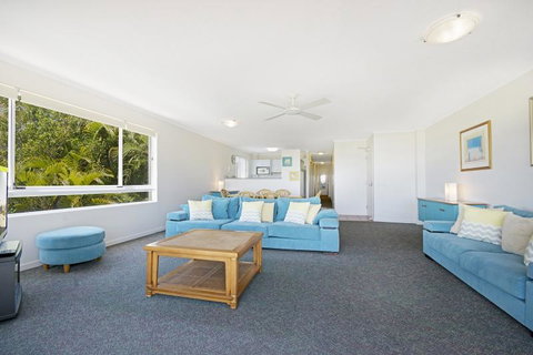 Sunshine Cove, Across The Road From The Beach - Accommodation Newcastle 2