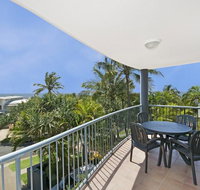 Sunshine Cove across the road from the beach - Accommodation Newcastle