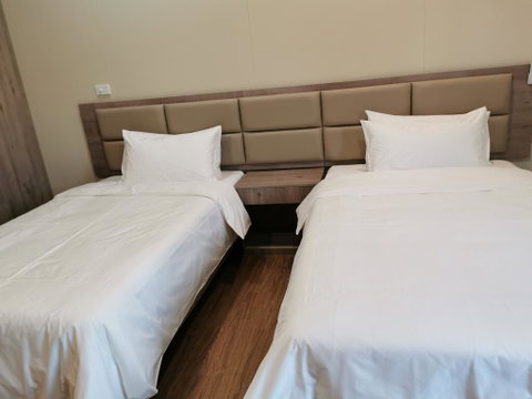 Sunshine Gardens Bourke Resort - Accommodation Newcastle 0