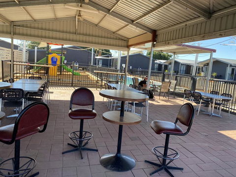 Sunshine Gardens Bourke Resort - Accommodation Newcastle 1