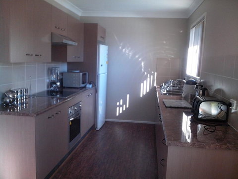 Surf Mist - Accommodation Newcastle 0