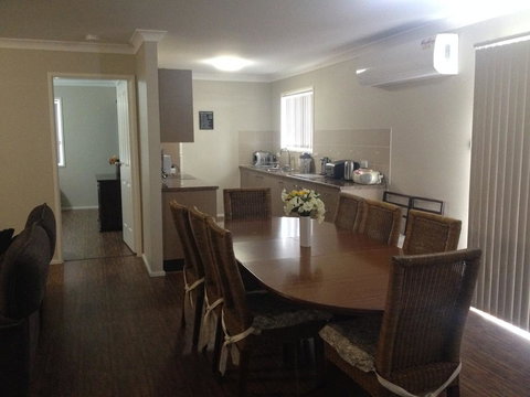 Surf Mist - Accommodation Newcastle 1