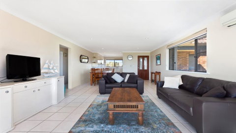 Surfspray 3 - Pebbly Beach - Accommodation Newcastle 1