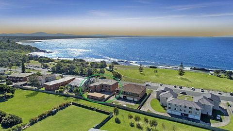 Surfspray 4 - Pebbly Beach - Accommodation Newcastle 1