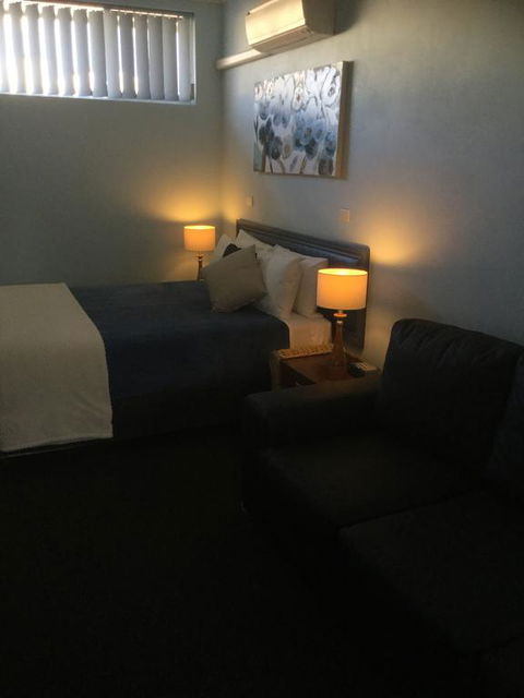 Tall Timbers Motel - Accommodation Newcastle 0