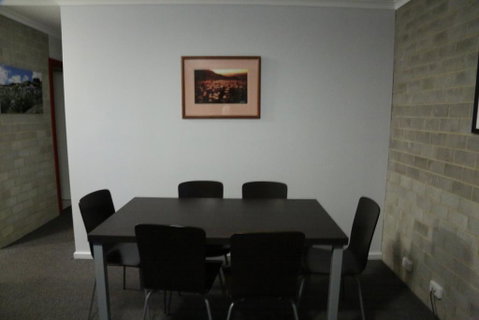 Tanderra 4 - Accommodation Newcastle 2