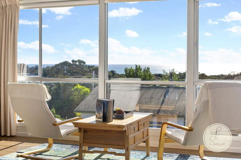 TASSIE SEASIDE SERENITY - L'Abode Accommodation - Accommodation Newcastle 2