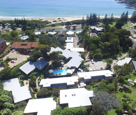 Tathra Beach House Holiday Apartments - Accommodation Newcastle 0