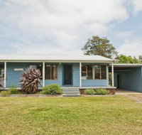 Tea Tree Cottage - great yard for pets and kids